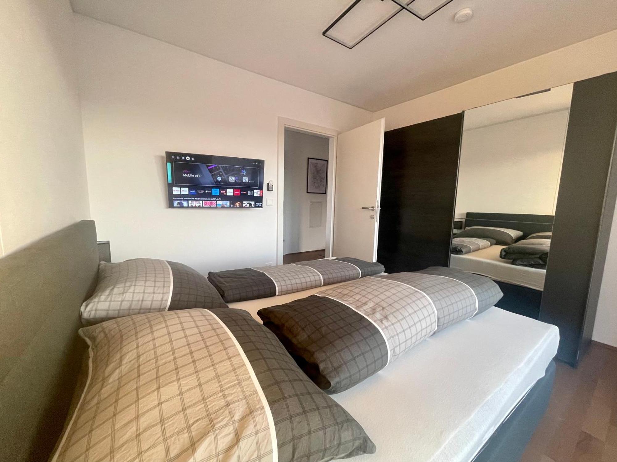 Luxusapartment Mit 40 Qm Terrasse, E-Parkplatz Und Parkplatz Graz Exterior foto