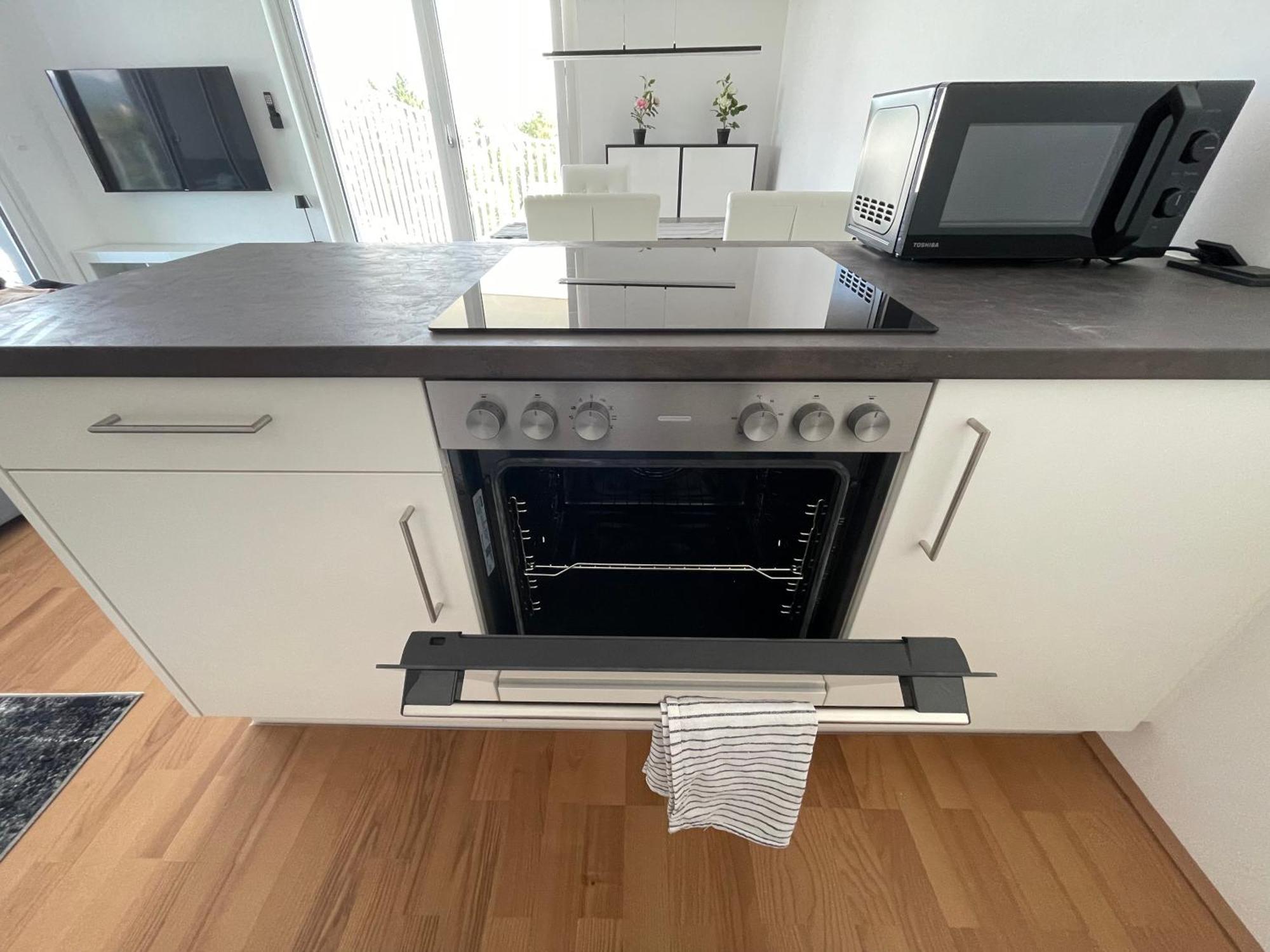 Luxusapartment Mit 40 Qm Terrasse, E-Parkplatz Und Parkplatz Graz Exterior foto