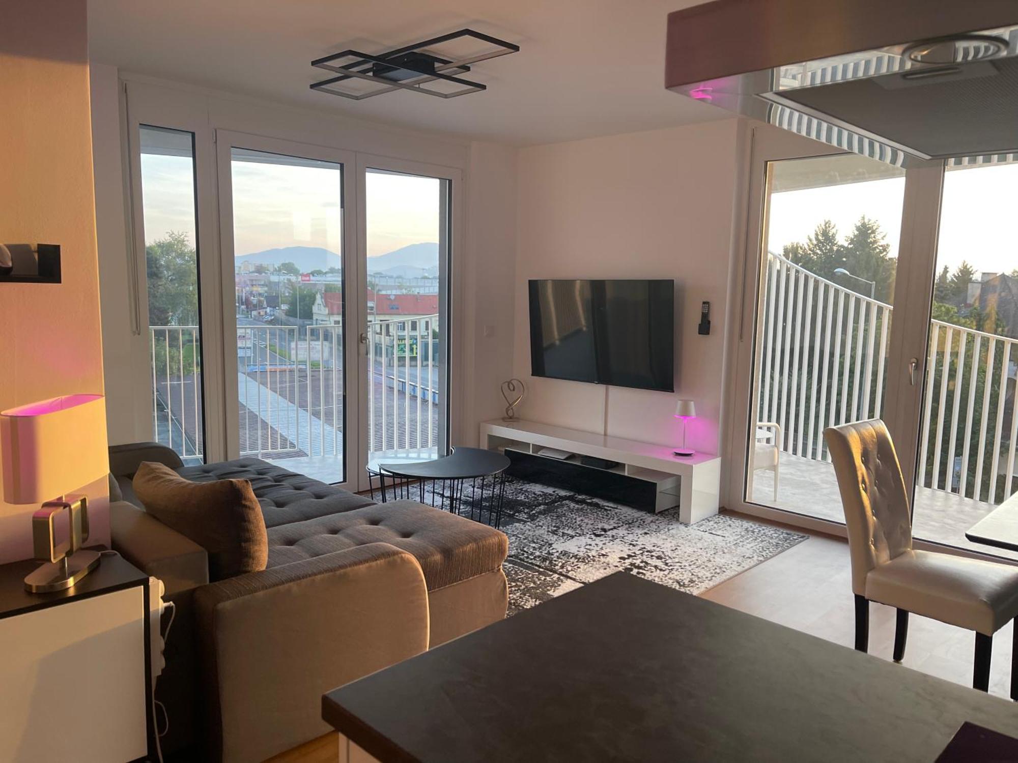 Luxusapartment Mit 40 Qm Terrasse, E-Parkplatz Und Parkplatz Graz Exterior foto
