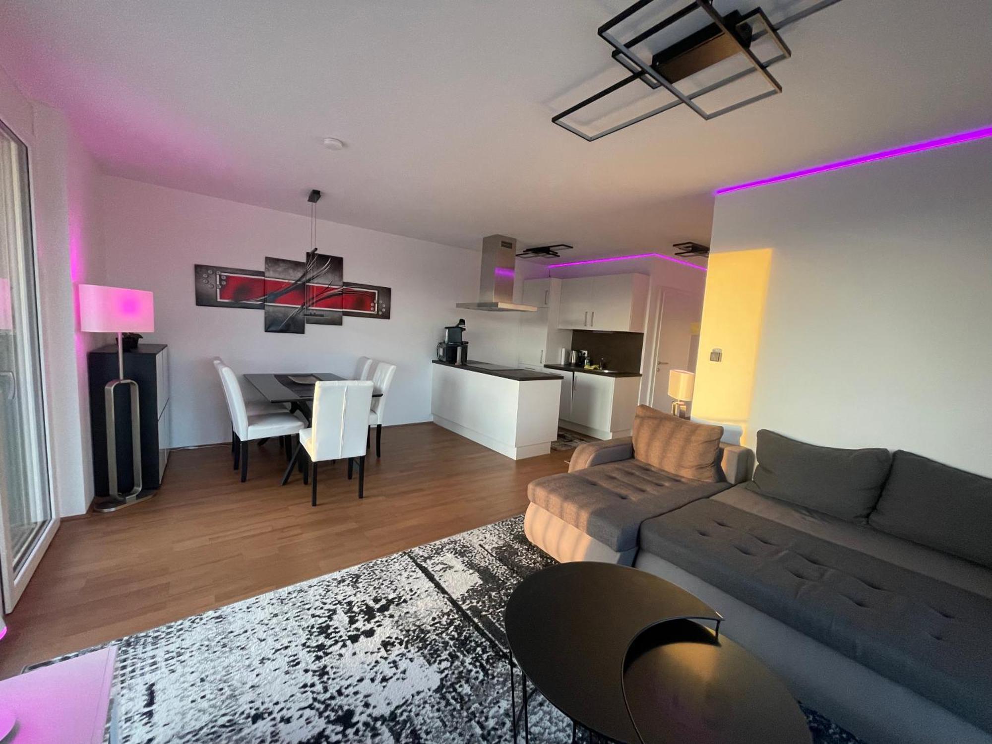 Luxusapartment Mit 40 Qm Terrasse, E-Parkplatz Und Parkplatz Graz Exterior foto